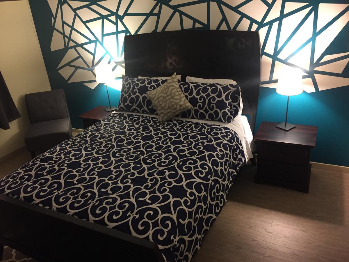 Hamilton Hotel Уилямс Лейк Екстериор снимка