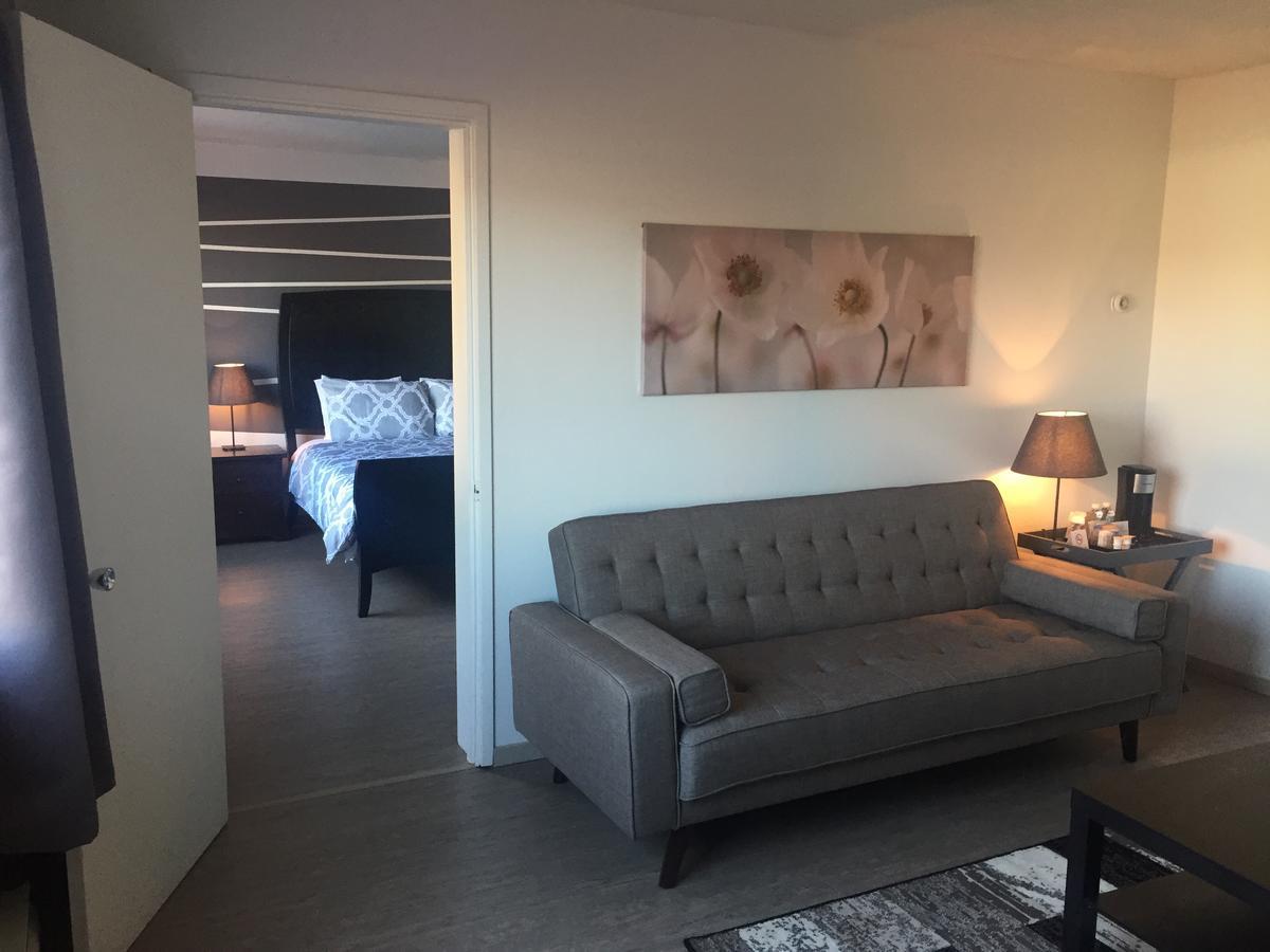 Hamilton Hotel Уилямс Лейк Екстериор снимка