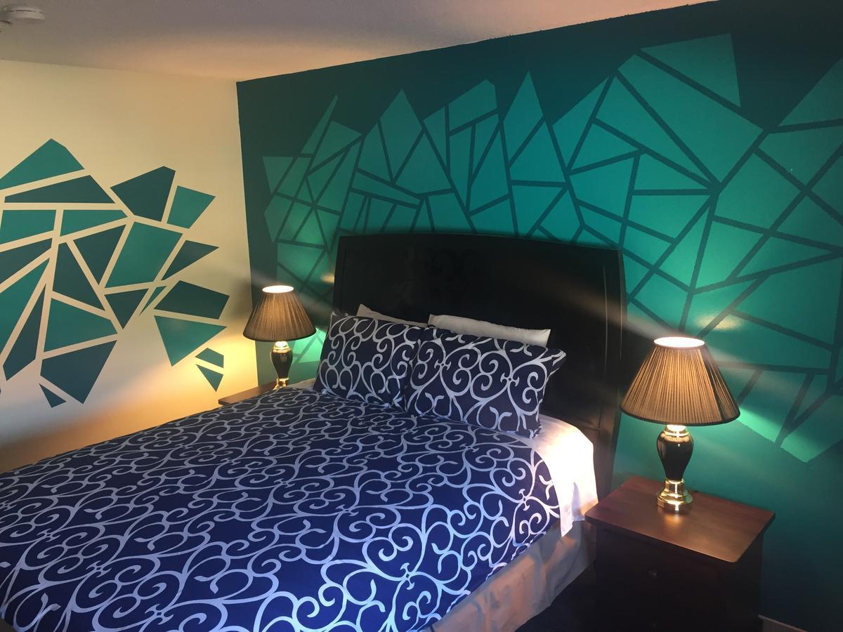 Hamilton Hotel Уилямс Лейк Екстериор снимка