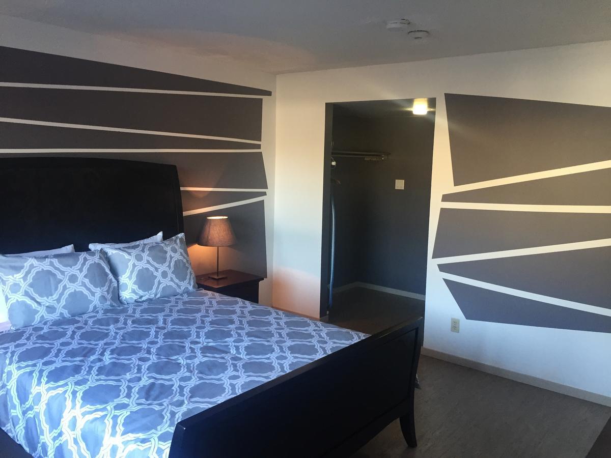 Hamilton Hotel Уилямс Лейк Екстериор снимка