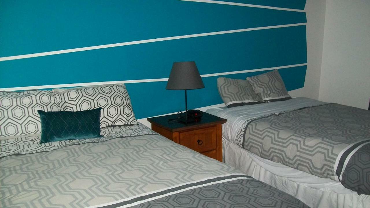 Hamilton Hotel Уилямс Лейк Екстериор снимка